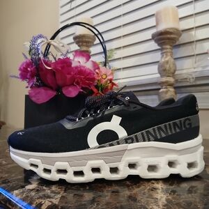 On Cloud Monster 2 Comfort/Athletic Medical Field Shoes Size 8.5 Men/10 Women